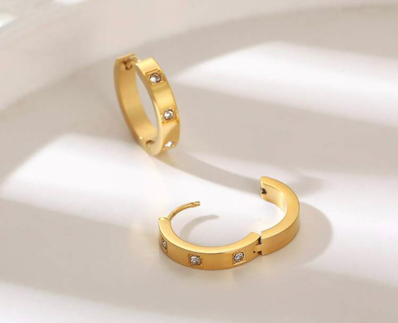 Zenia Gold Earrings