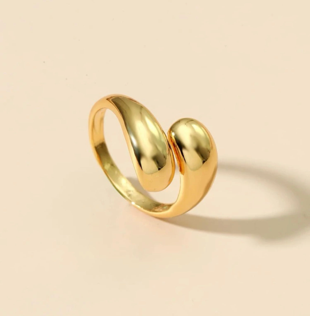 Meona Ring