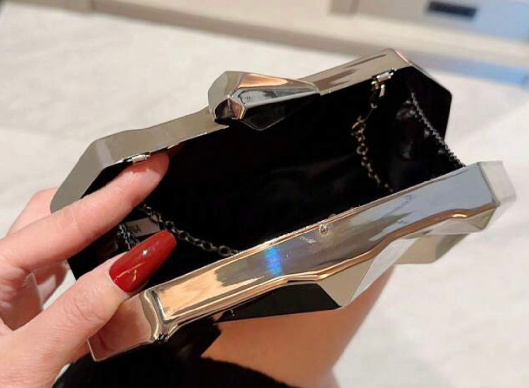 Zephyr Handbag