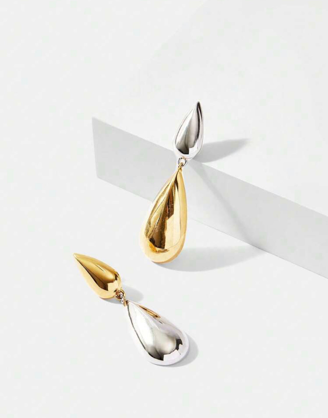 Amelia Drop Earrings