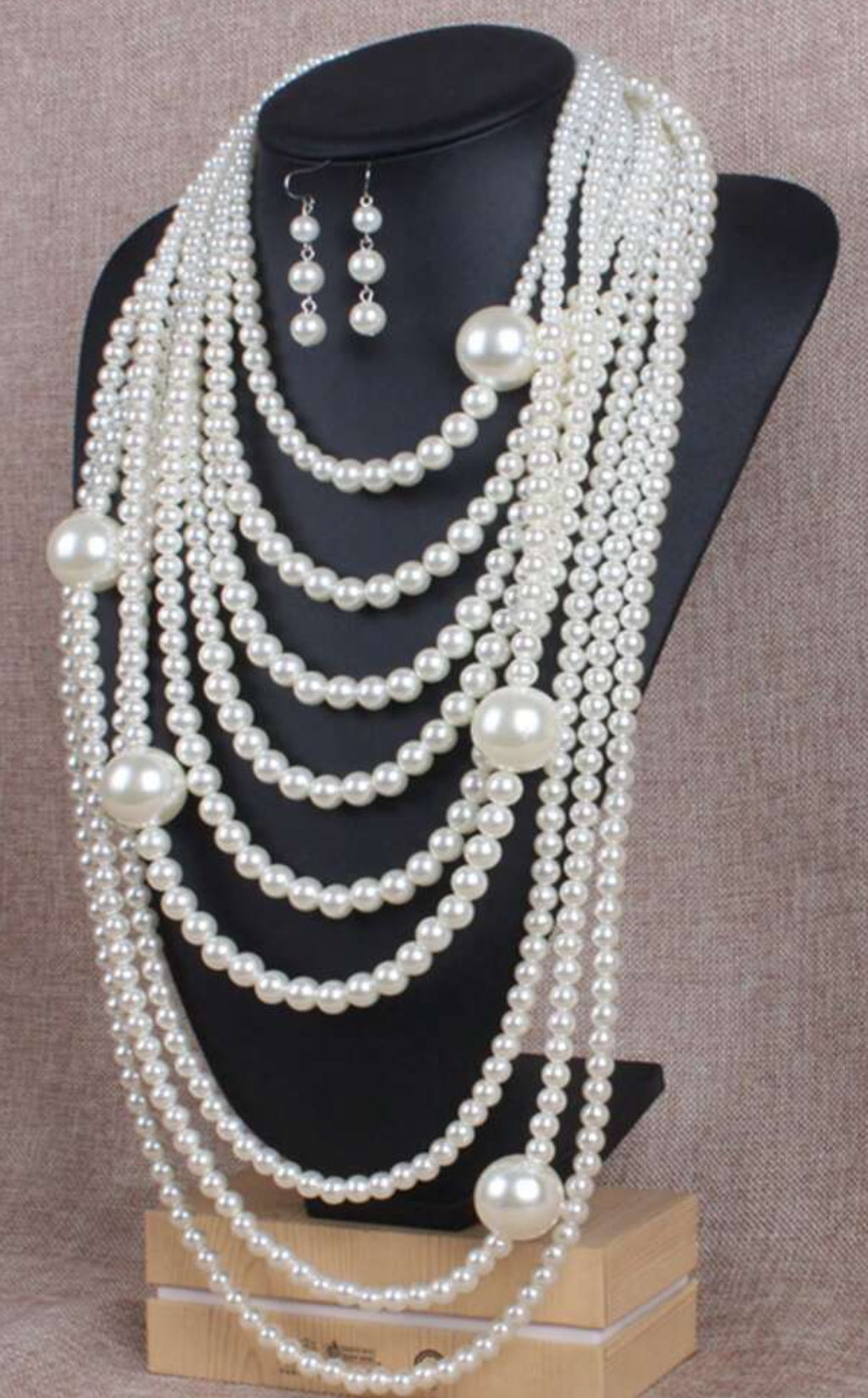 Multi Layered Pearl Necklace Set