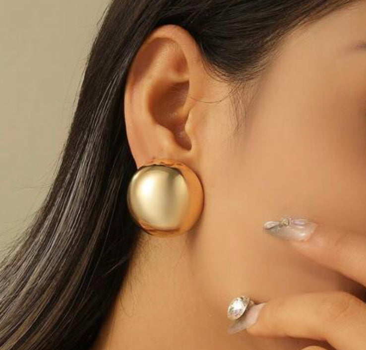 Gold Circle Earrings